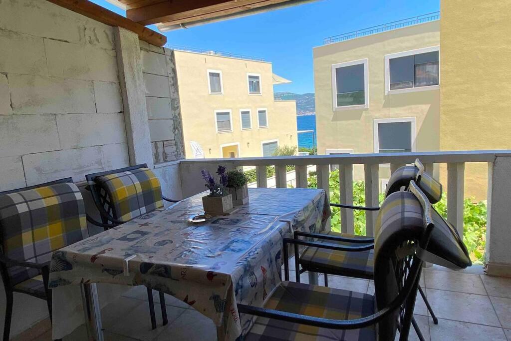 Apartman Toma Apartment Slatine Exterior photo